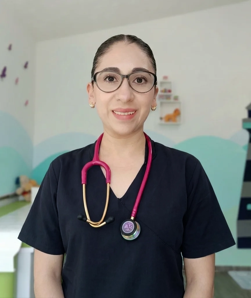 Retrato de la Dra. Patricia Zúñiga en consultorio